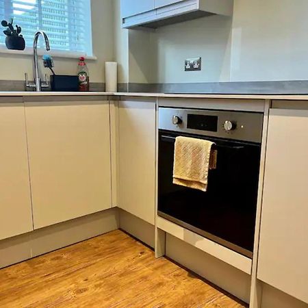 Pass The Keys Modern Family Friendly Flat With Parking Lejlighed Rickmansworth Eksteriør billede